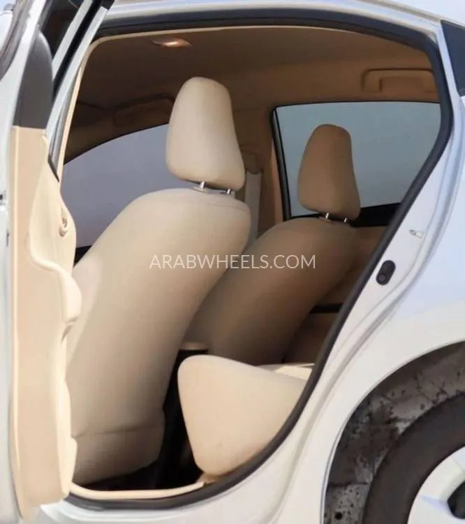 Toyota Yaris 2022 for Sale in Sharjah Image-10