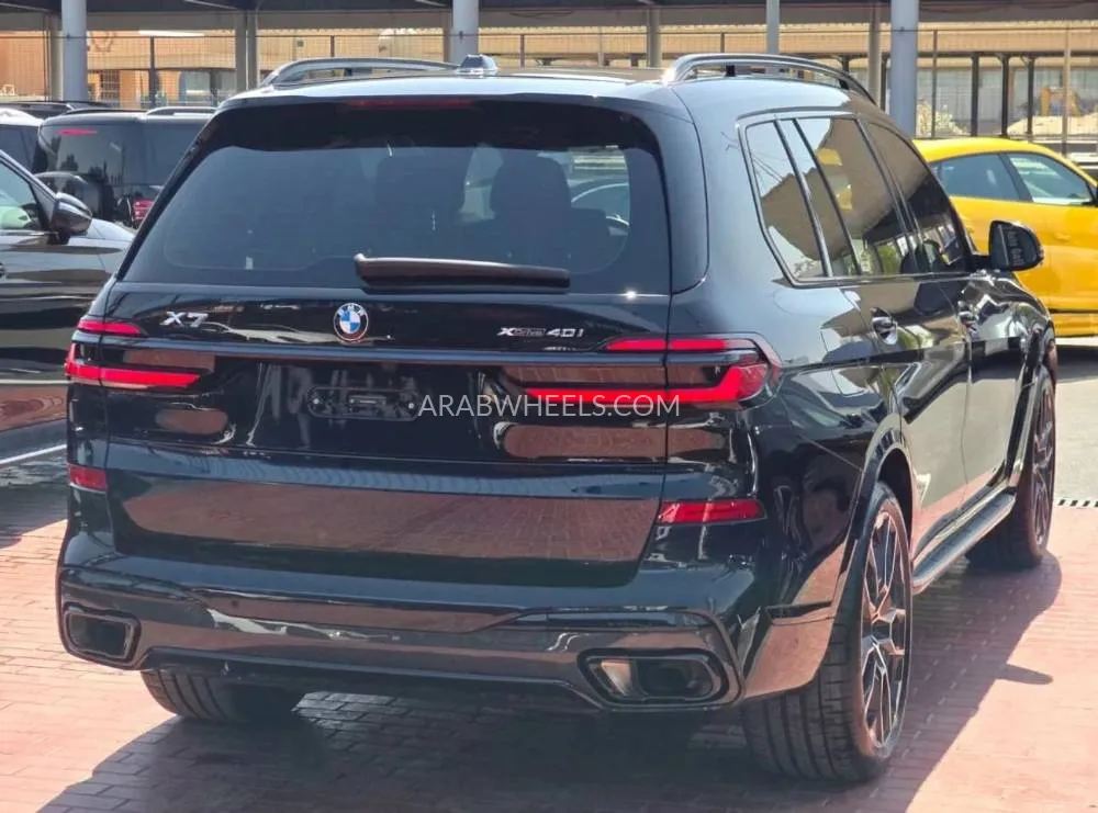 BMW X7 2025 for Sale in Dubai Image-6