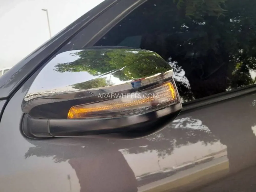 Toyota Hilux 2019 for Sale in Dubai Image-16