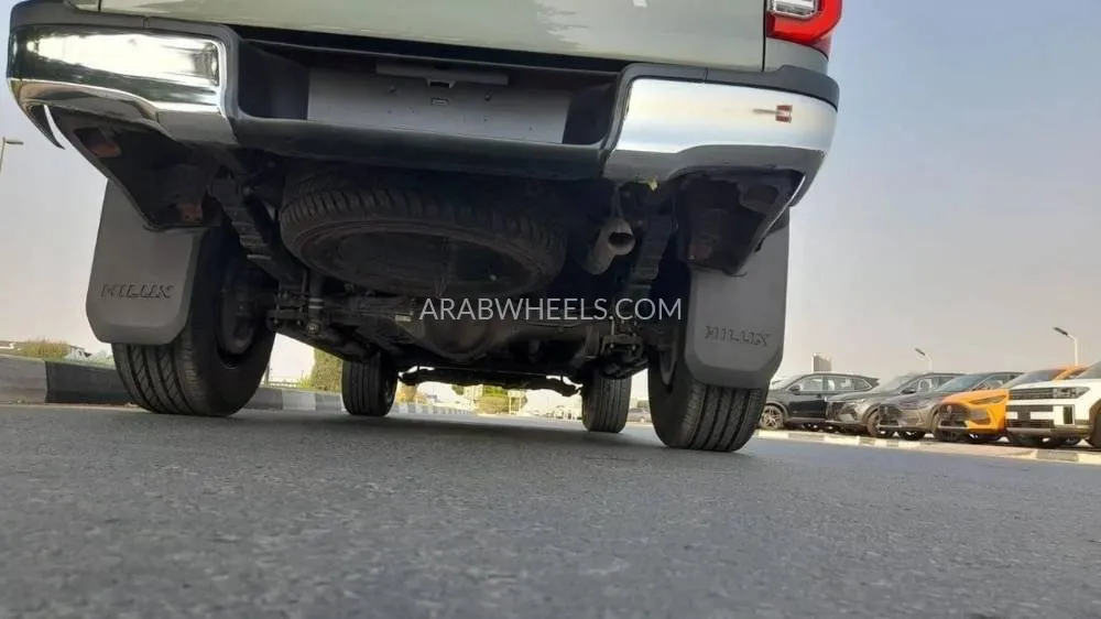 Toyota Hilux 2022 for Sale in Dubai Image-7