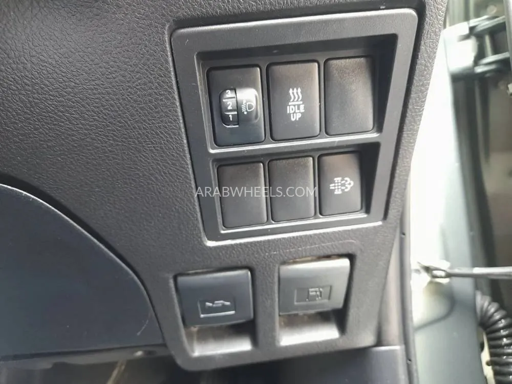 Toyota Hilux 2022 for Sale in Dubai Image-22