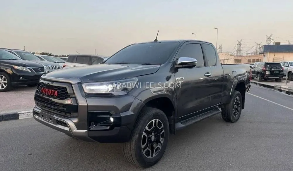 Toyota Hilux 2022 for Sale in Dubai Image-2