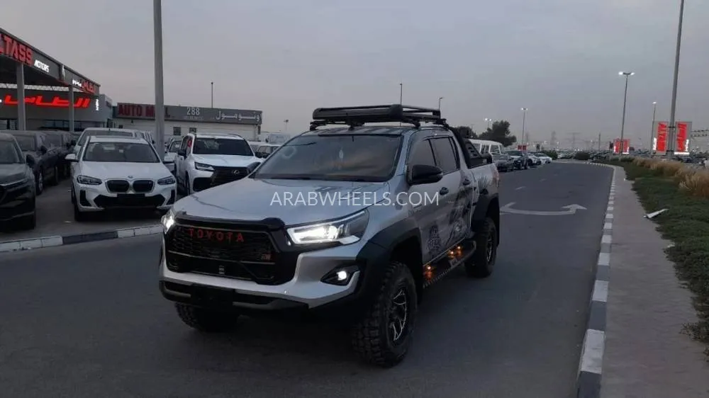 Toyota Hilux 2019 for Sale in Dubai Image-2