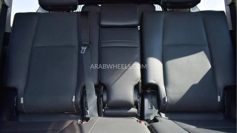 Toyota Land Cruiser Prado 2015 for Sale in Dubai Image-7