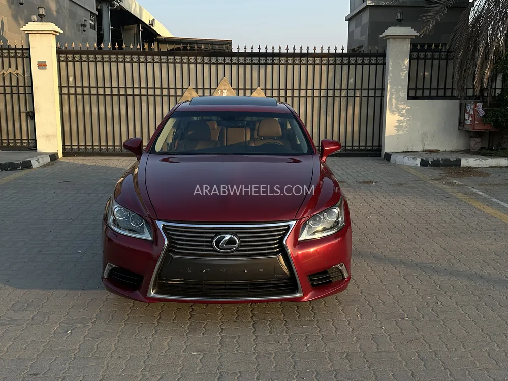 Lexus LS 2015 for Sale in Ajman Image-2
