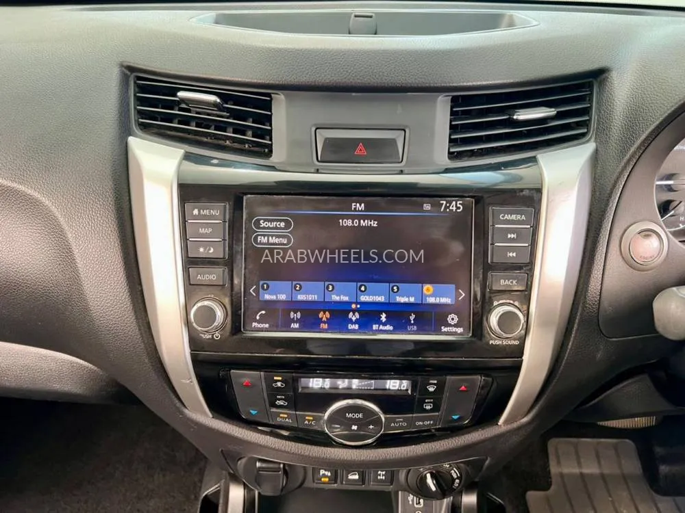 Nissan Navara 2021 for Sale in Dubai Image-25