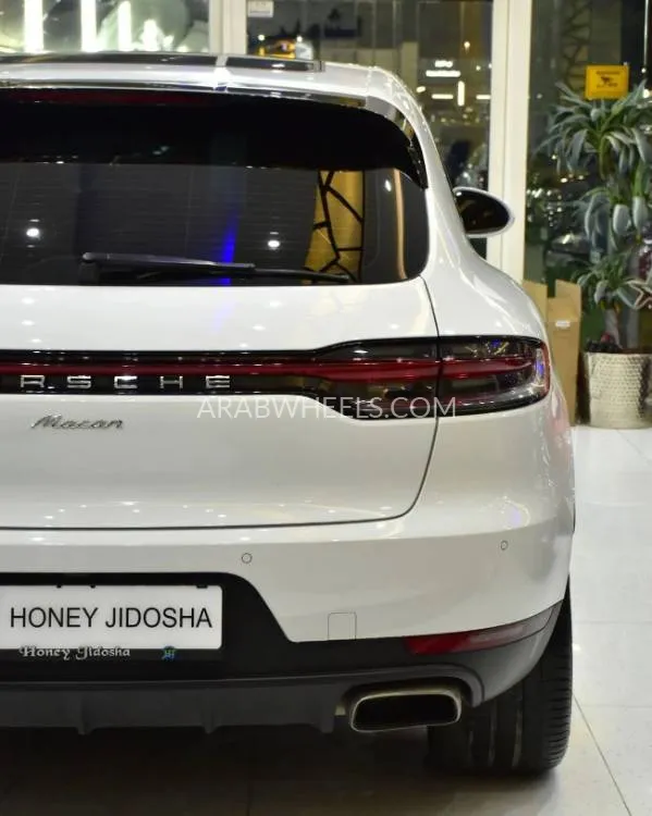 Porsche Macan 2020 for Sale in Dubai Image-9