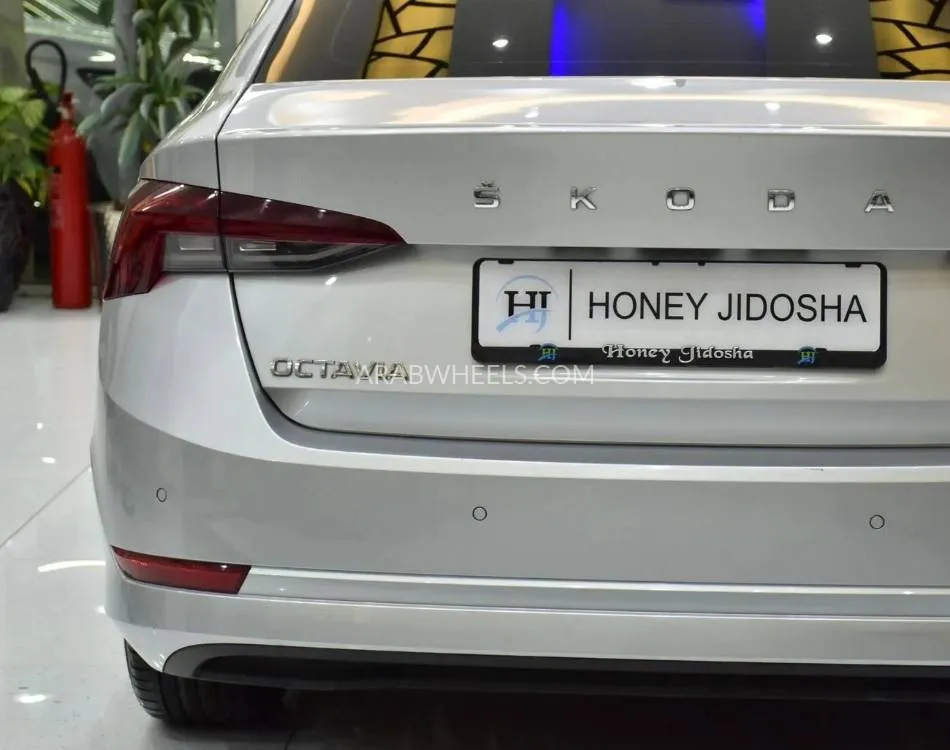 Skoda Octavia 2021 for Sale in Dubai Image-8