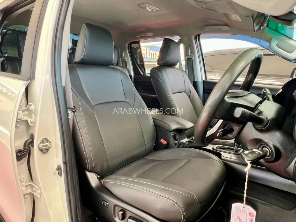 تويوتا هايلوكس 2021 for Sale in دبي Image-18