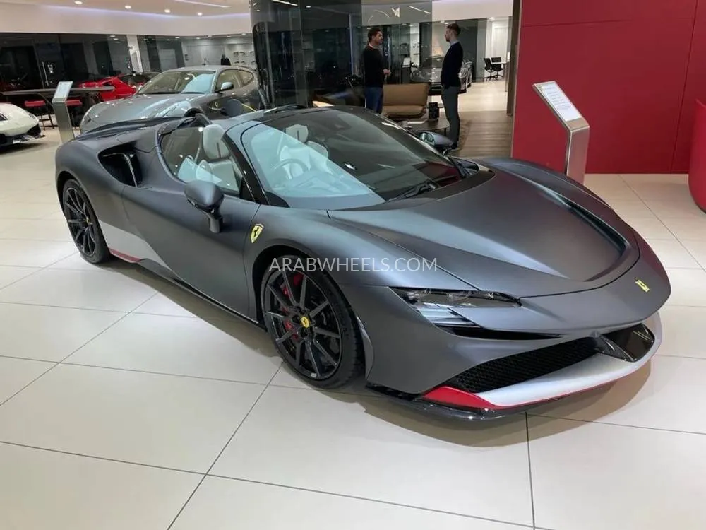 فيراري SF90 سبايدر 2022 for Sale in دبي Image-3