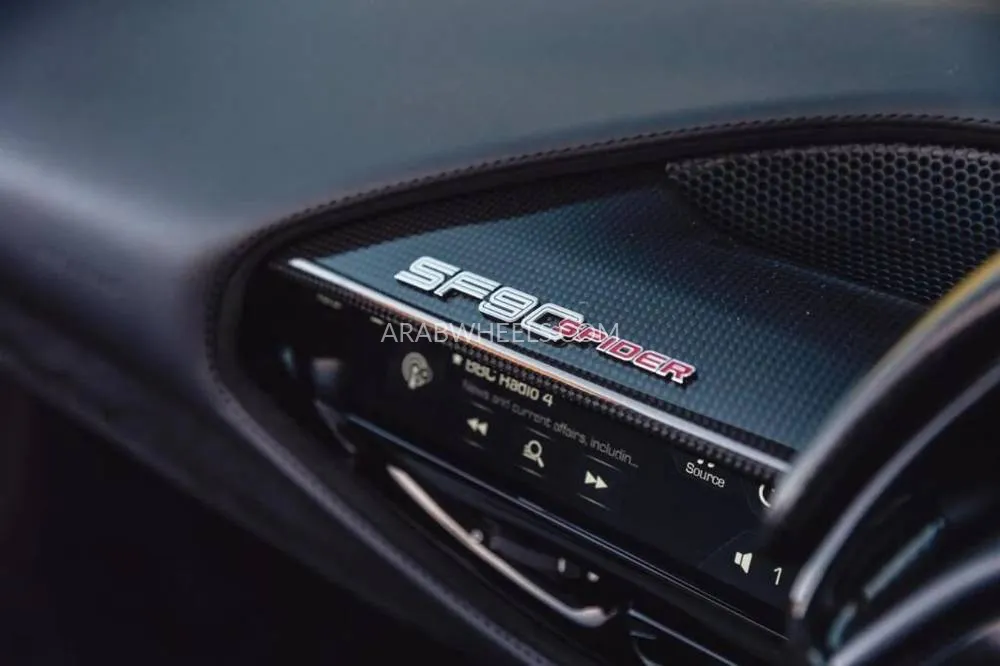 فيراري SF90 سبايدر 2022 for Sale in دبي Image-16