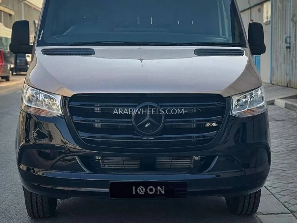 Mercedes Benz Sprinter 2023 for Sale in Dubai Image-8