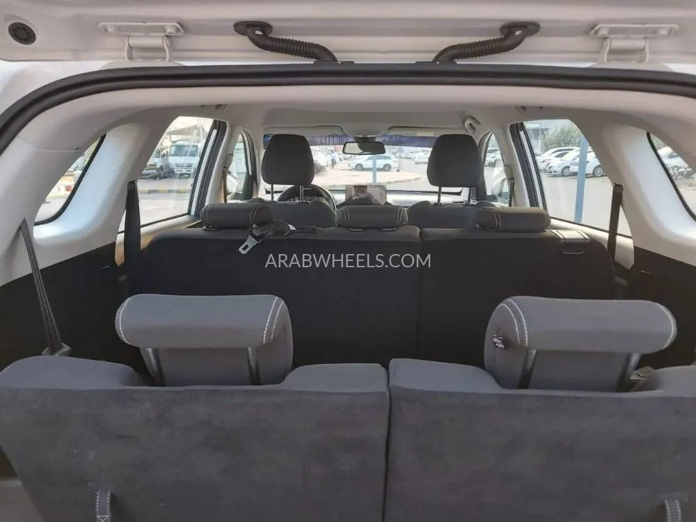 Chevrolet Captiva 2022 for Sale in Sharjah Image-9