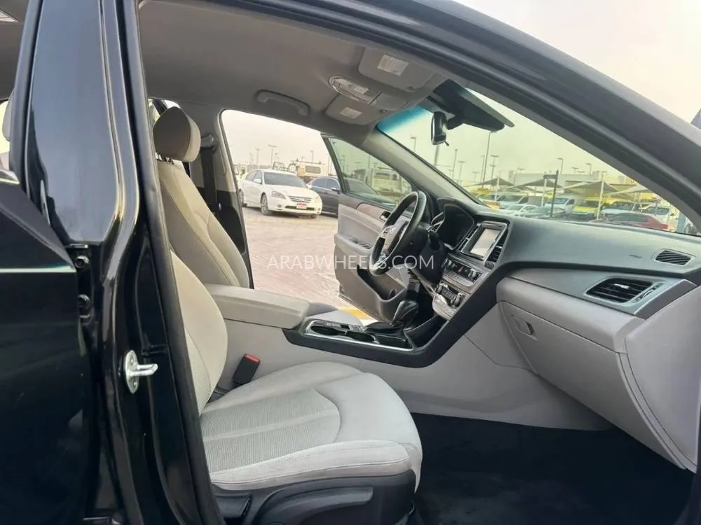 Hyundai Sonata 2018 for Sale in Sharjah Image-9