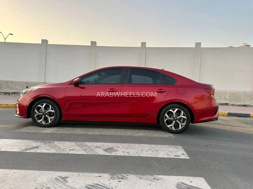 Kia Forte 2019 for Sale in Sharjah Image-4