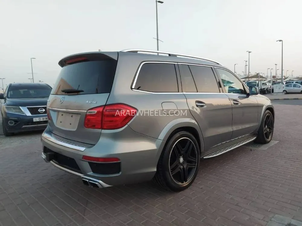 Mercedes Benz GL Class 2015 for Sale in Sharjah Image-6
