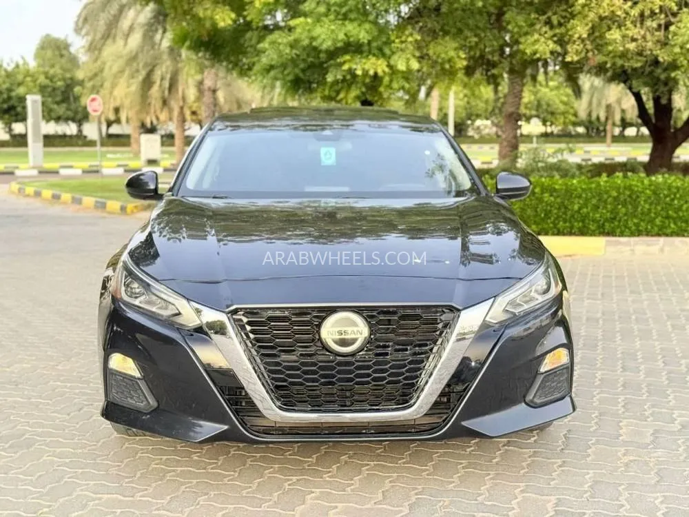 Nissan Altima 2022 for Sale in Sharjah Image-3