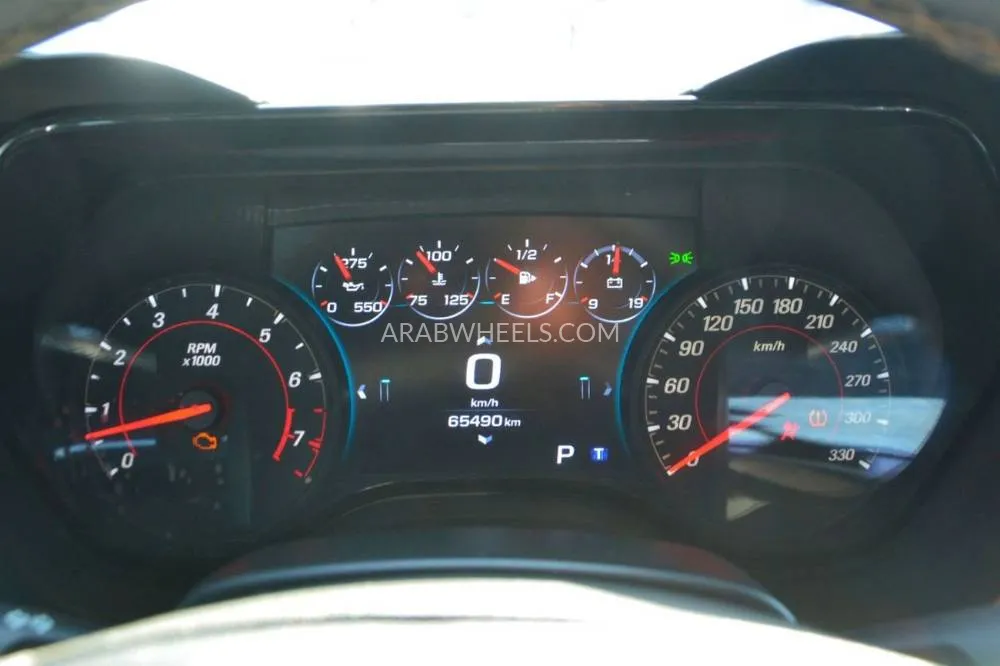 شيفروليه كامارو 2017 for Sale in الشارقة Image-11