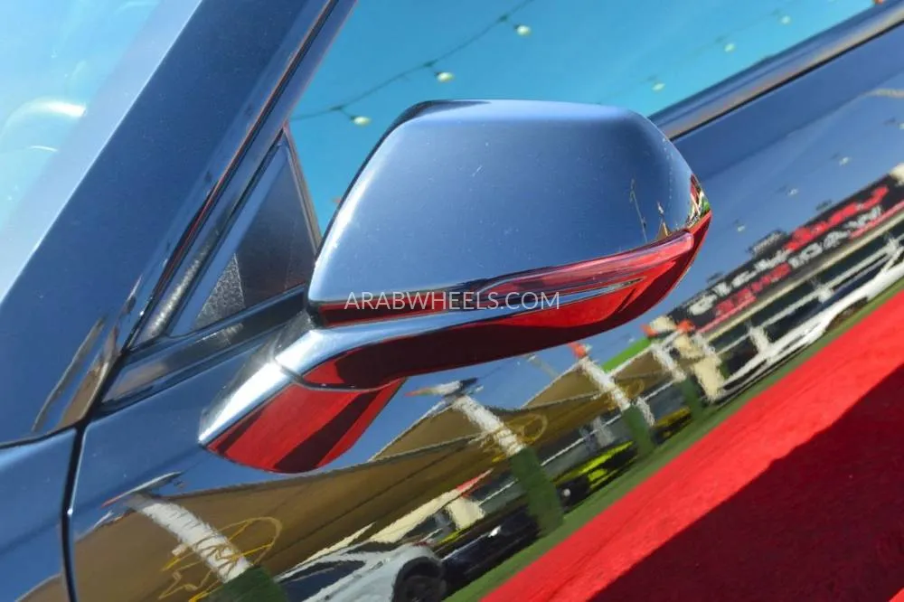 شيفروليه كامارو 2017 for Sale in الشارقة Image-15