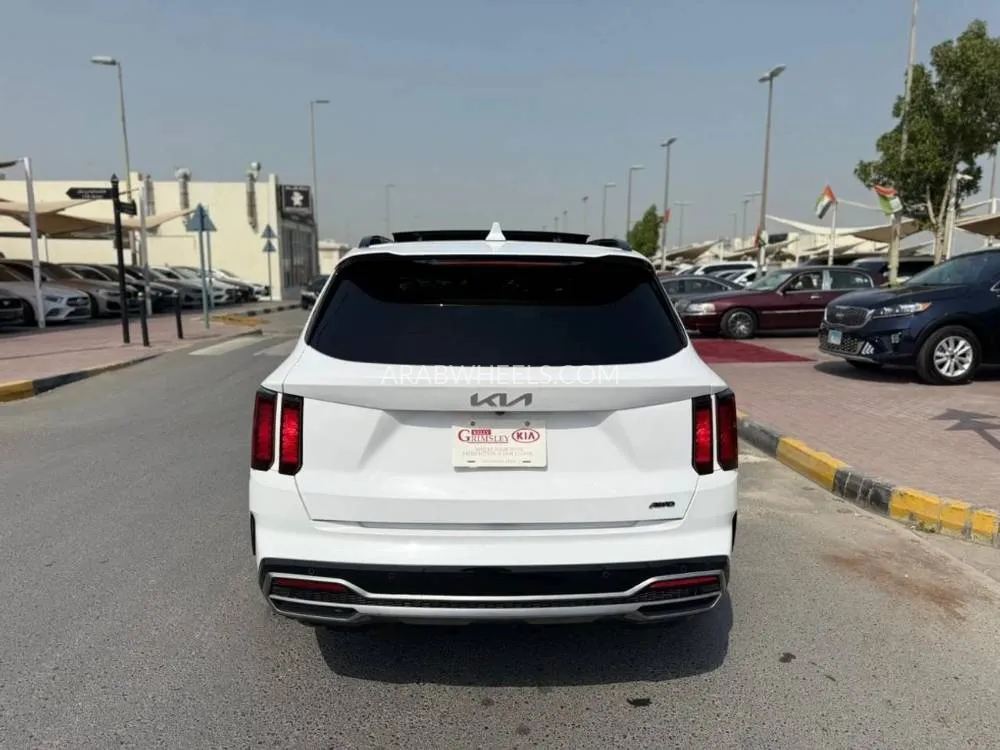 Kia Sorento 2023 for Sale in Sharjah Image-5