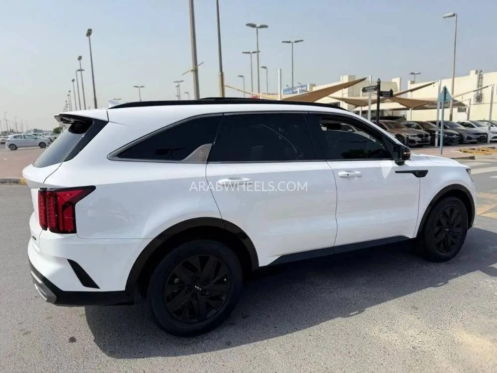 Kia Sorento 2023 for Sale in Sharjah Image-6