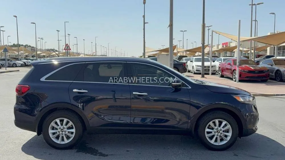 Kia Sorento 2020 for Sale in Sharjah Image-4