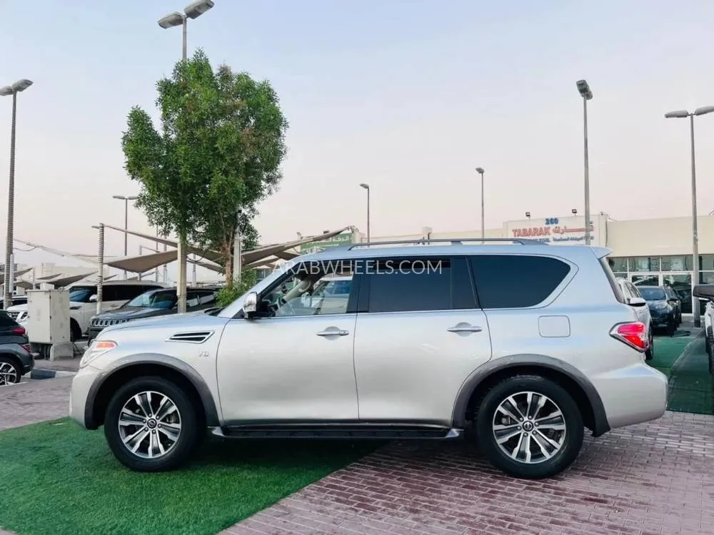 Nissan Armada 2019 for Sale in Sharjah Image-10
