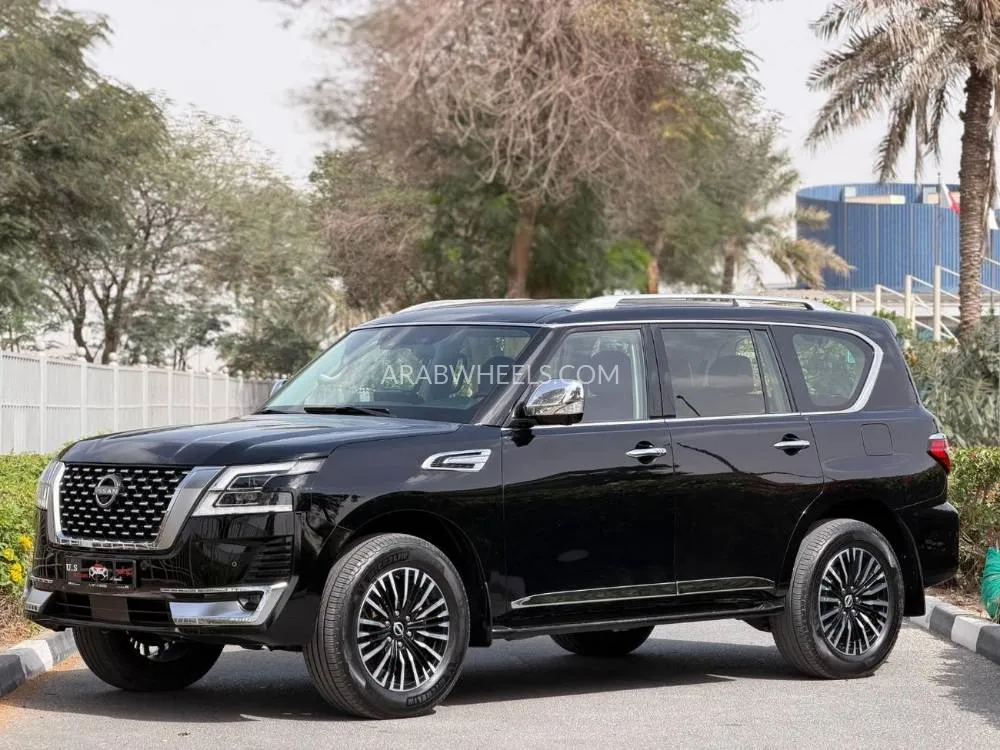 Nissan Patrol 2022 for Sale in Dubai Image-3