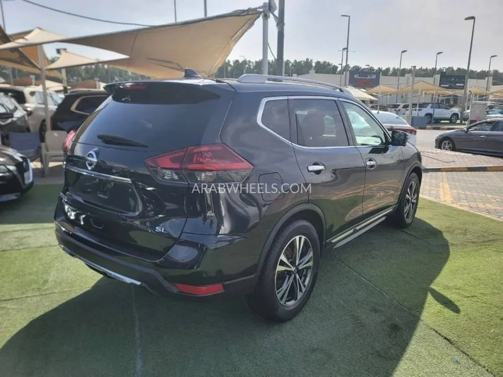 نيسان إكس تريل 2018 for Sale in الشارقة Image-7