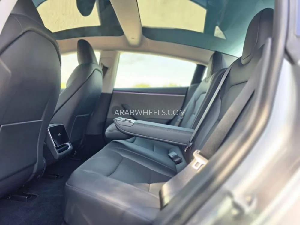 Tesla Model 3 2025 for Sale in Dubai Image-7
