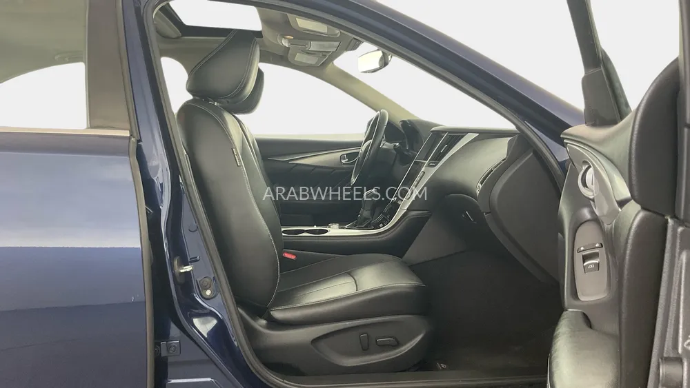 إنفينيتي Q50 2023 for Sale in دبي Image-12