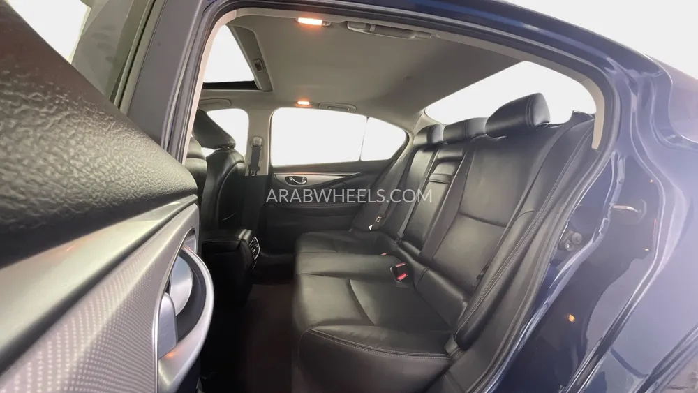 إنفينيتي Q50 2023 for Sale in دبي Image-13