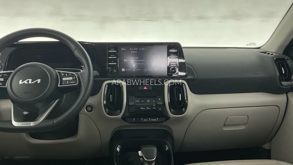 Kia Sonet 2024 for Sale in Sharjah Image-27