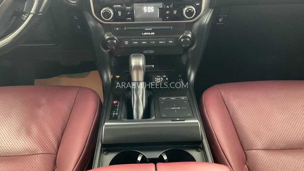 Lexus GX 2022 for Sale in Sharjah Image-23