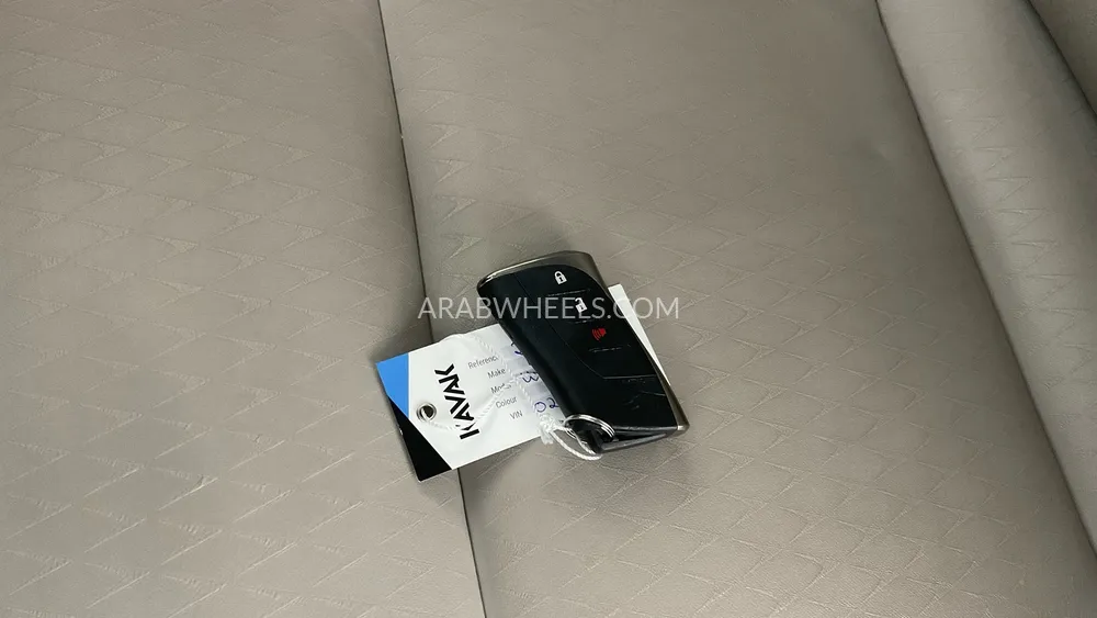 Lexus UX 2020 for Sale in Sharjah Image-17