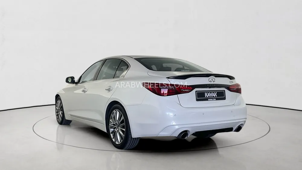 Infiniti Q50 2023 for Sale in Sharjah Image-4