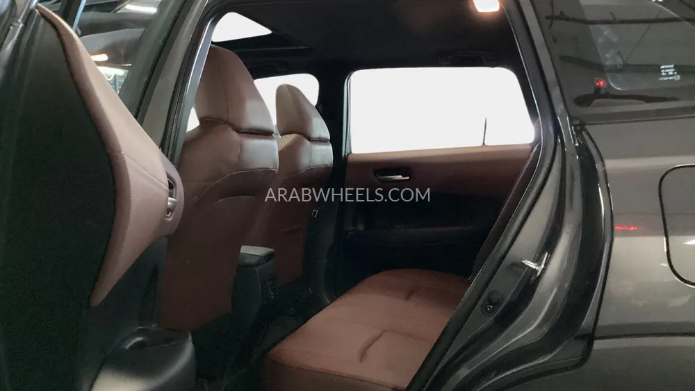 Toyota Corolla Cross 2024 for Sale in Sharjah Image-24