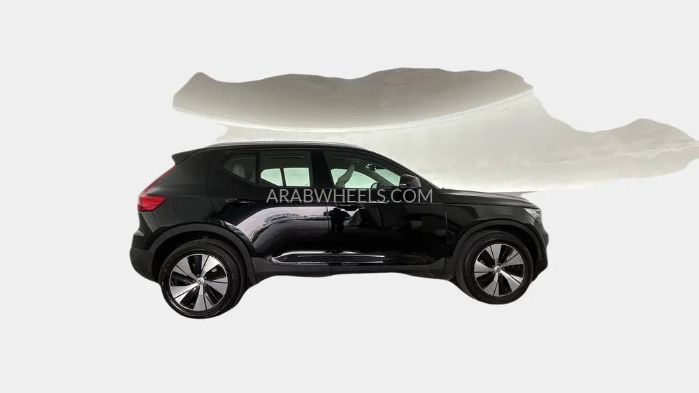 Volvo XC40 2022 for Sale in Dubai Image-8