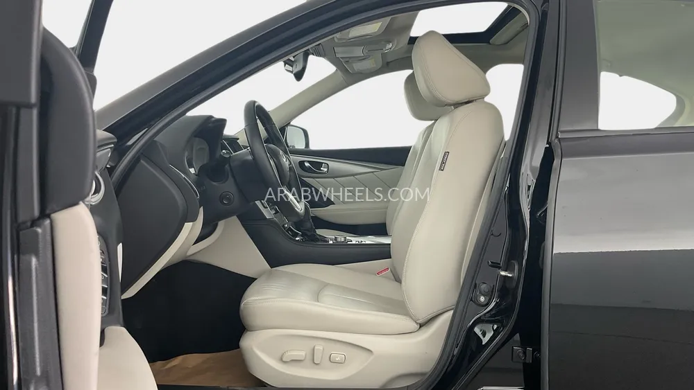 Infiniti Q50 2024 for Sale in Sharjah Image-24