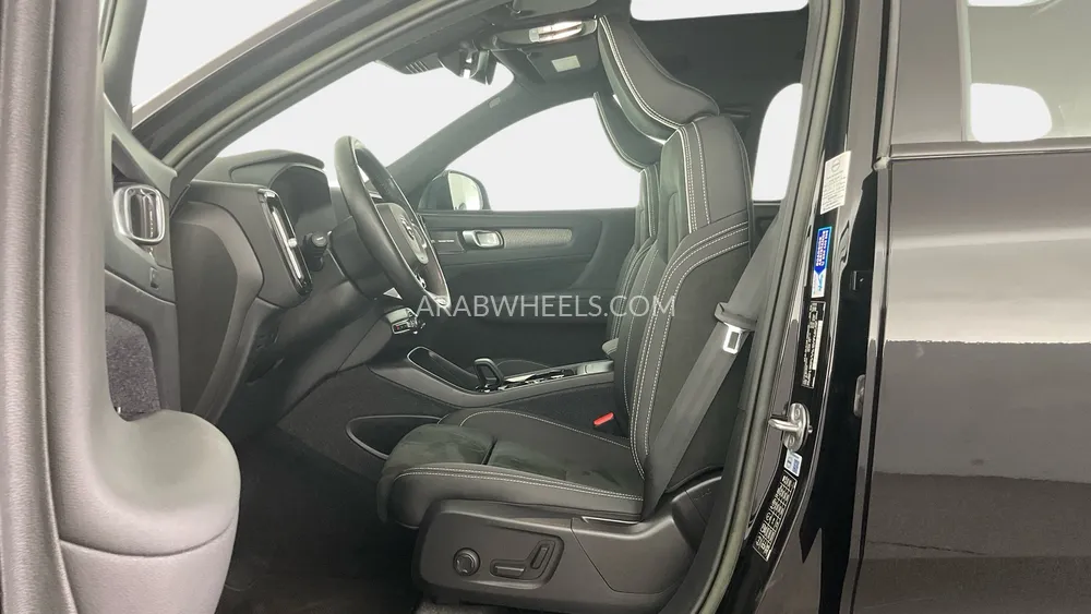Volvo XC40 2023 for Sale in Dubai Image-23