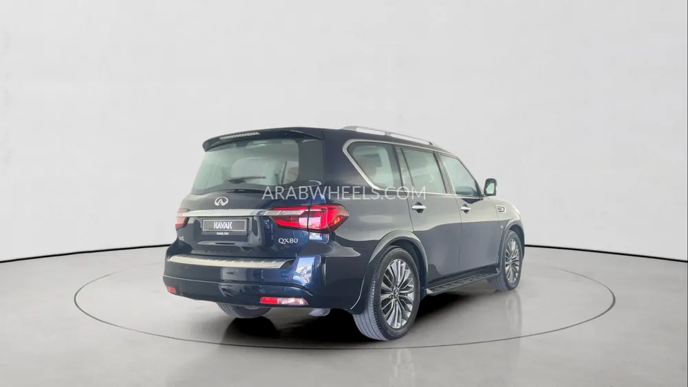 Infiniti QX80 2018 for Sale in Sharjah Image-6