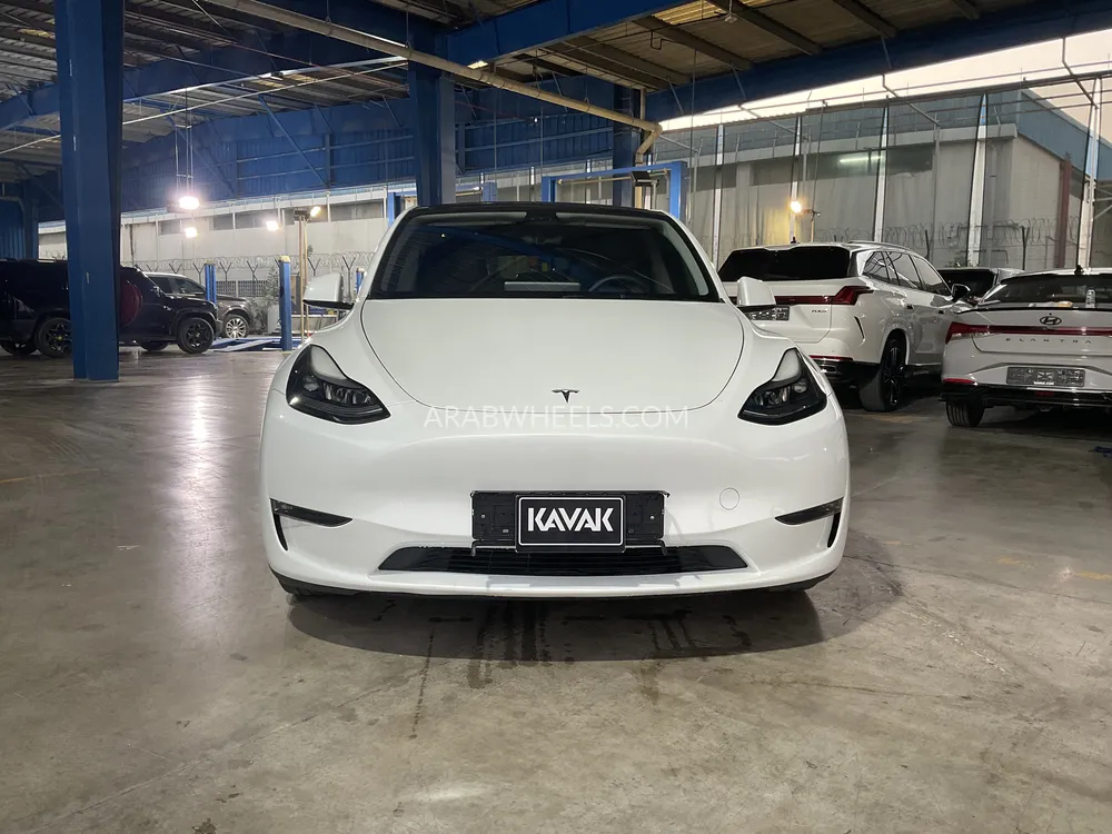 Tesla Model Y 2023 for Sale in Dubai Image-2
