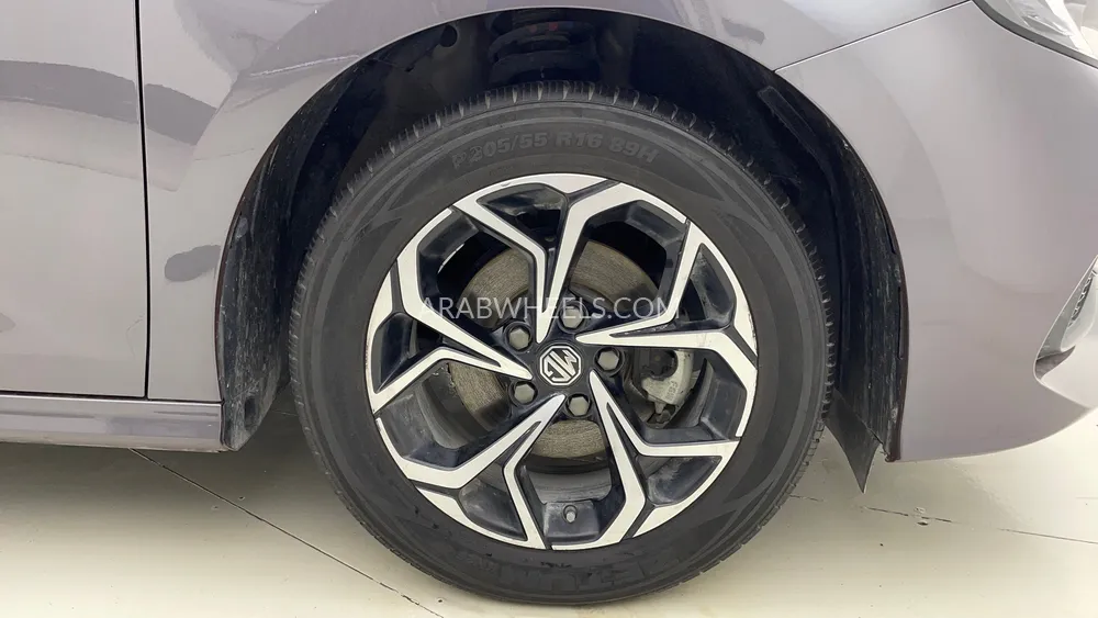 MG GT 2022 for Sale in Dubai Image-10