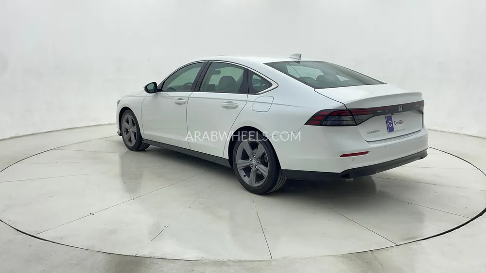 Honda Accord 2023 for Sale in Dubai Image-5