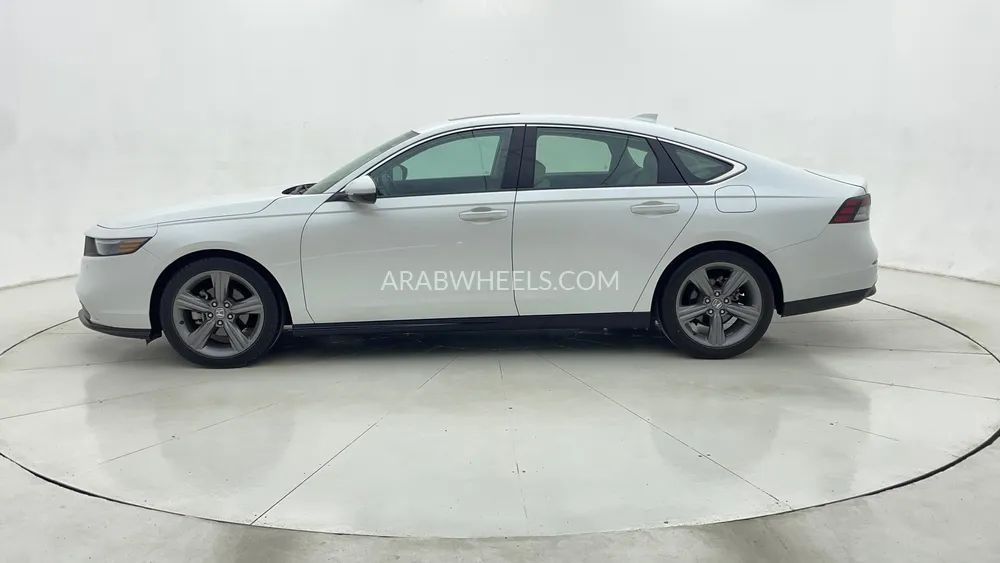 Honda Accord 2023 for Sale in Dubai Image-6