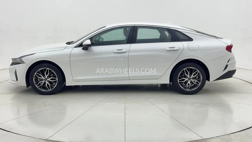 Kia K5 2023 for Sale in Dubai Image-6