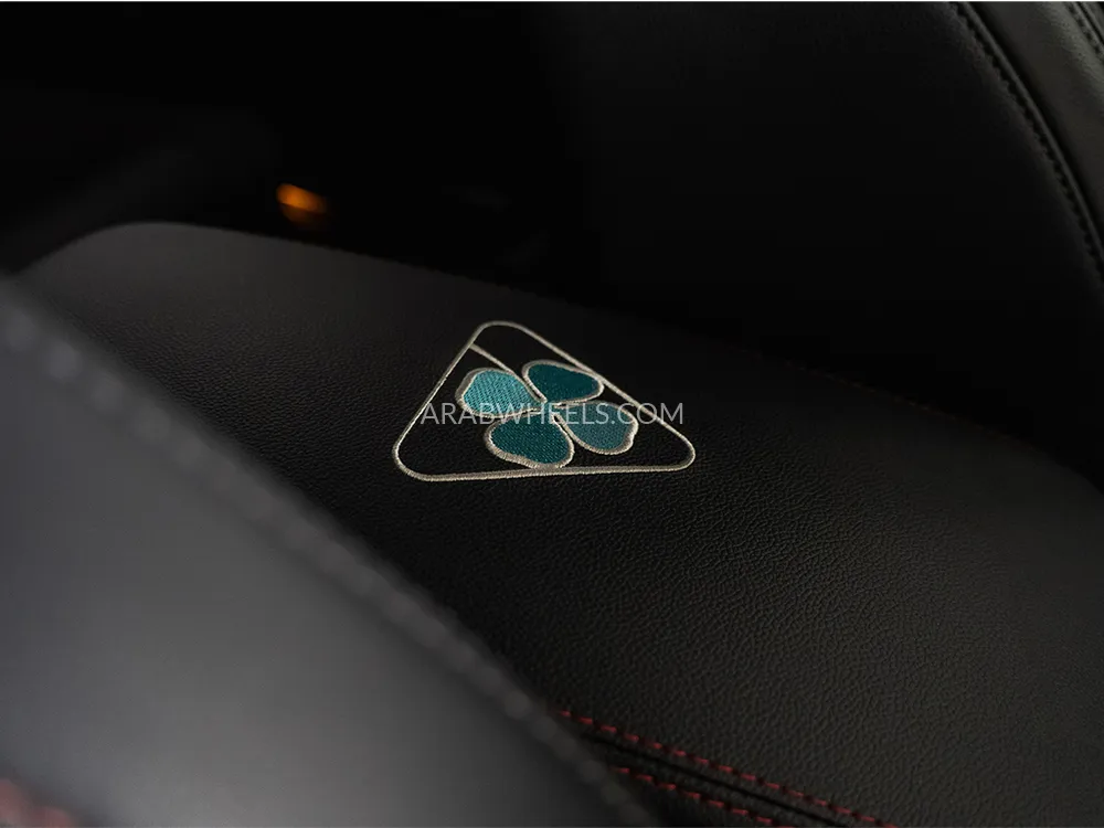 الفا روميو جوليا 2025 for Sale in دبي Image-15