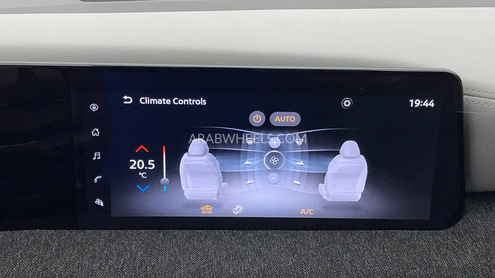 Nissan Kicks 2025 for Sale in Dubai Image-52