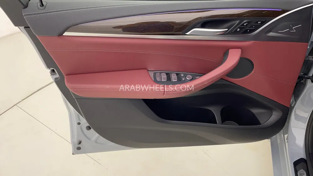 BMW X4 2022 for Sale in Dubai Image-21