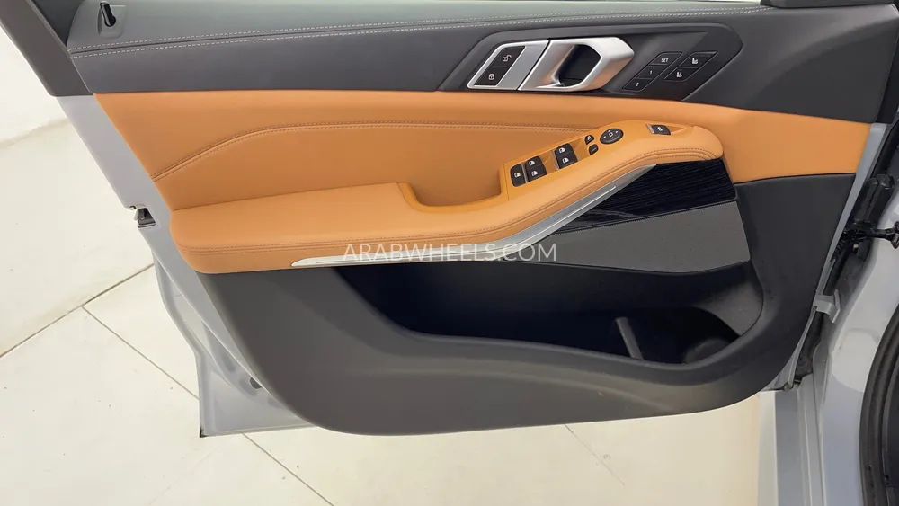 BMW X5 2024 for Sale in Dubai Image-21